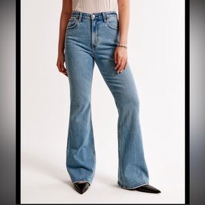 Abercrombie & Fitch “curve love” Blue High-Rise Flare Jeans
